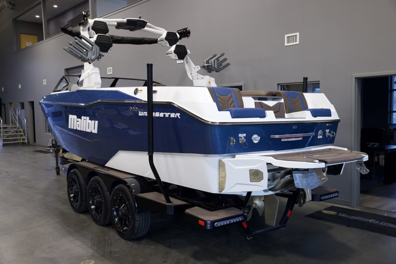2026 Malibu Boats 25 LSV