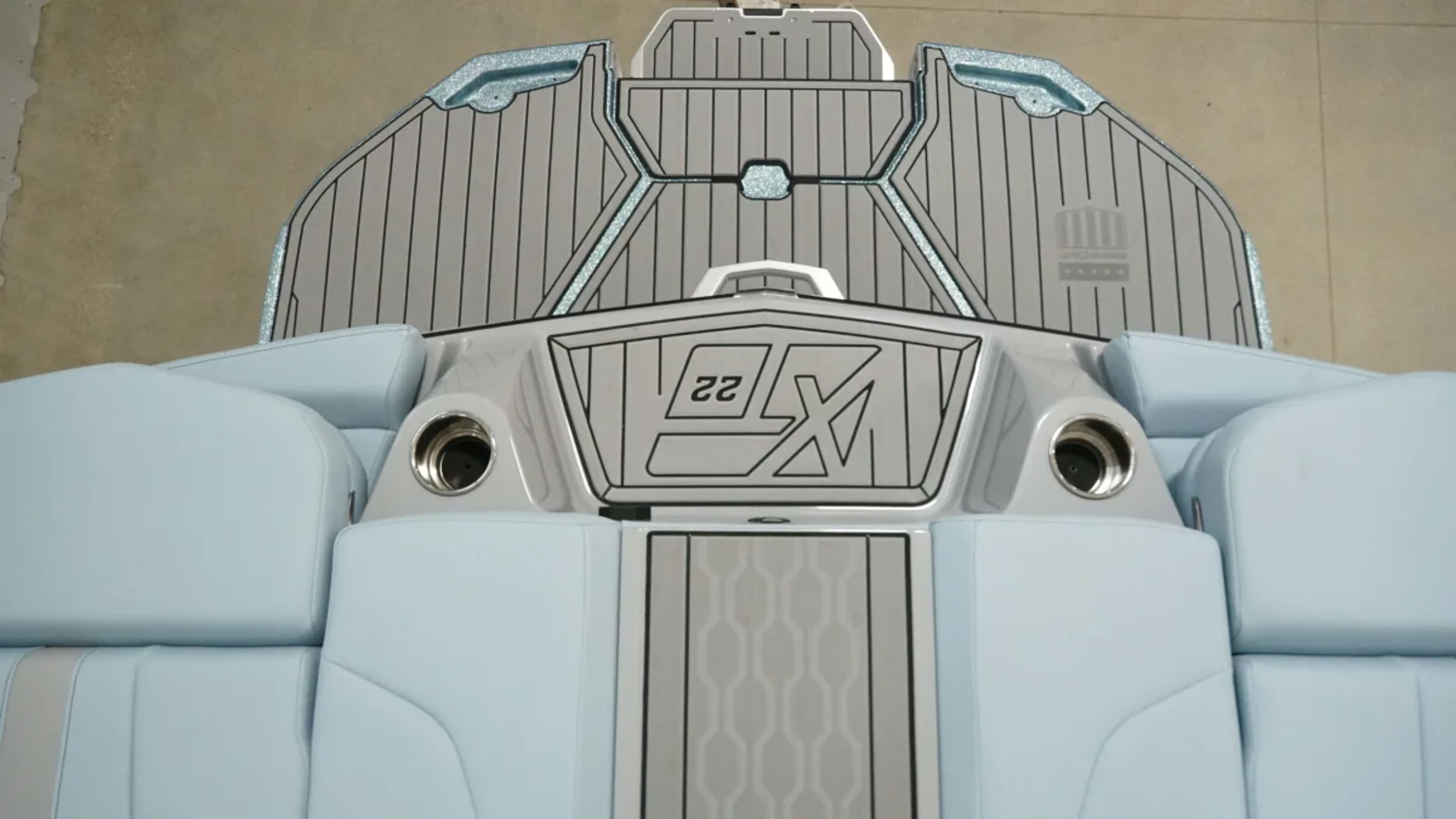 2026 MasterCraft XT22