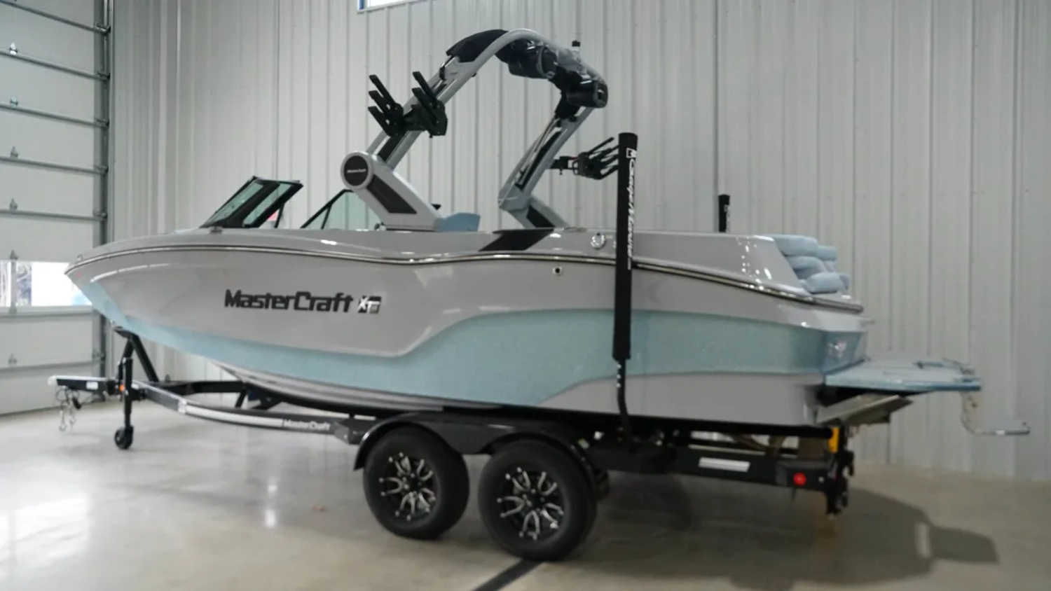 2026 MasterCraft XT22