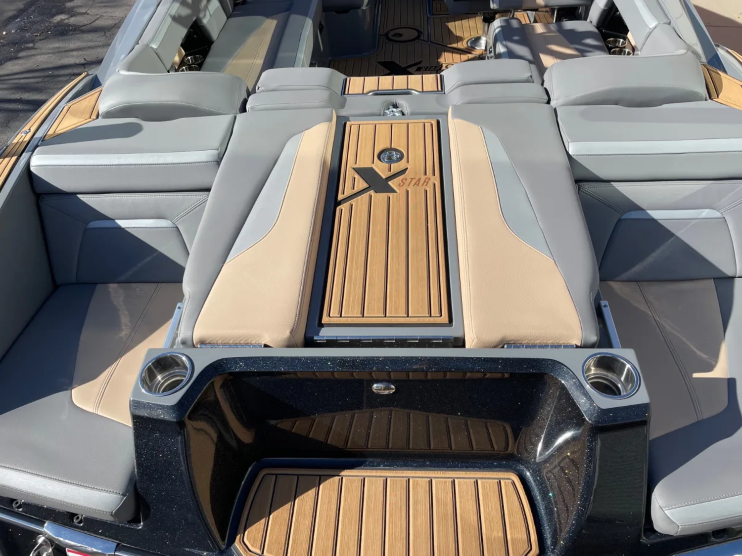 2023 MasterCraft XSTAR S.  Only 217 HOURS.