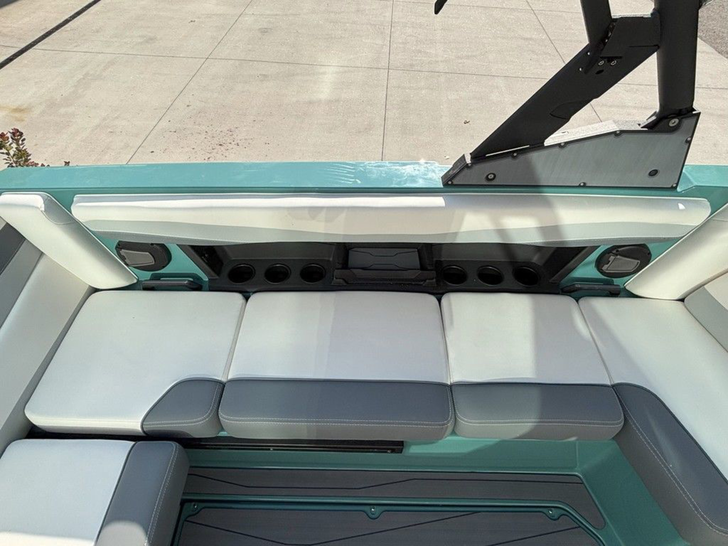 2025 Axis Wake Research A225