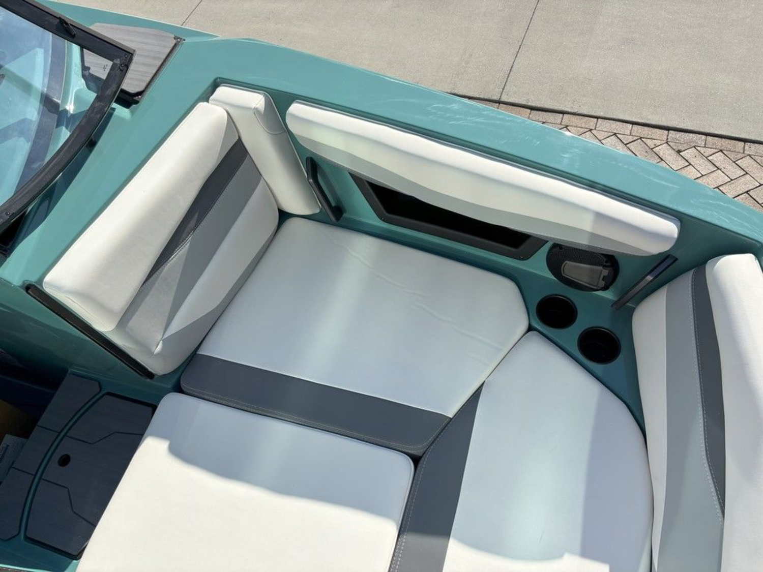 2025 Axis Wake Research A225