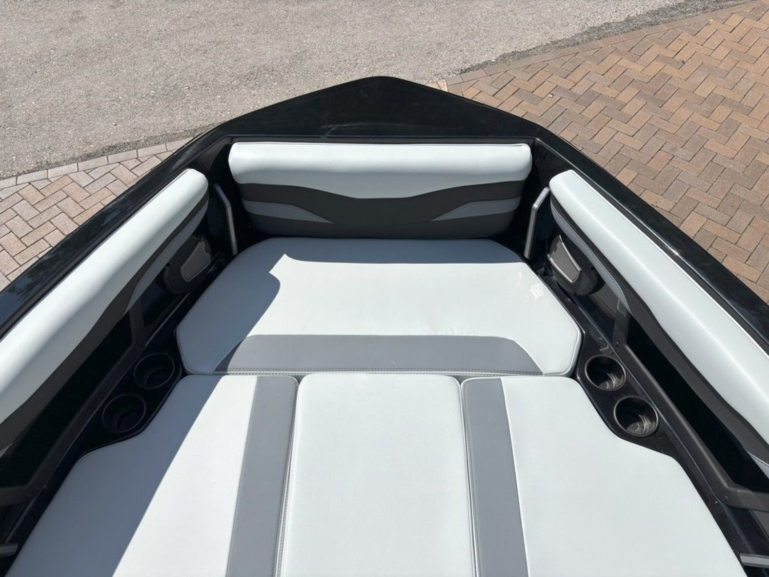 2025 Axis Wake Research T235