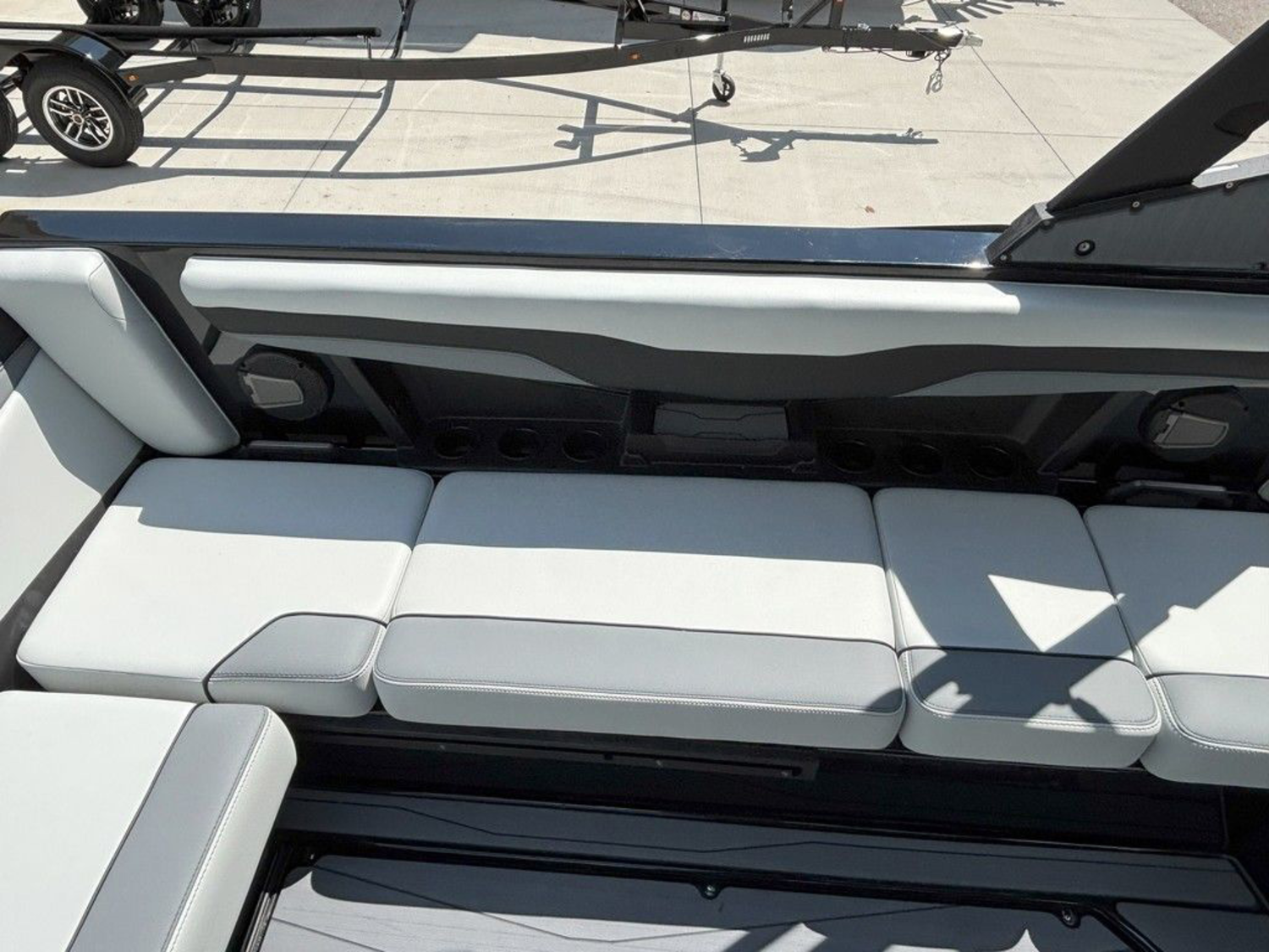 2025 Axis Wake Research T235