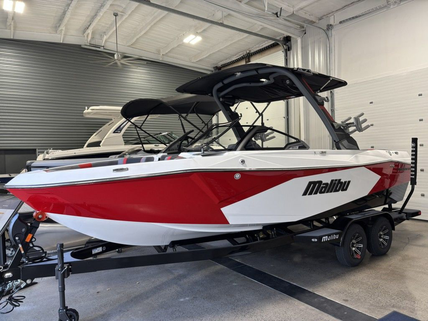 2026 Malibu Boats 23 LSV