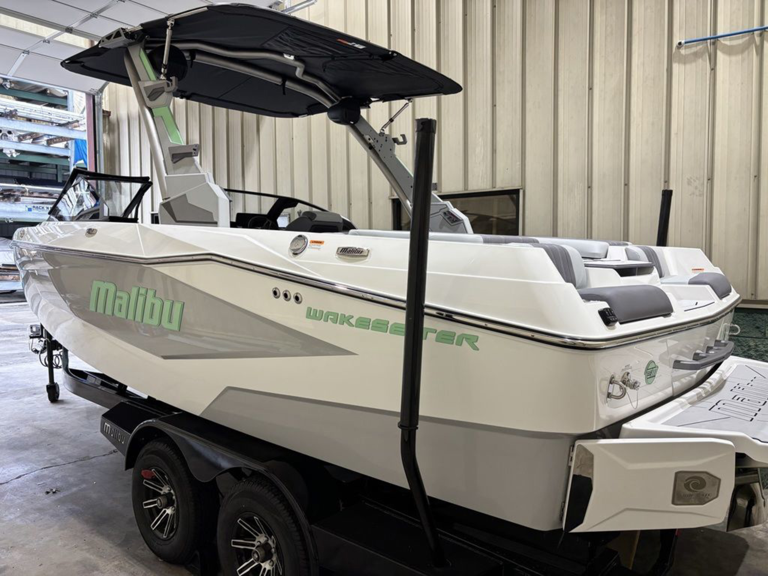 2026 Malibu Boats 22 LSV