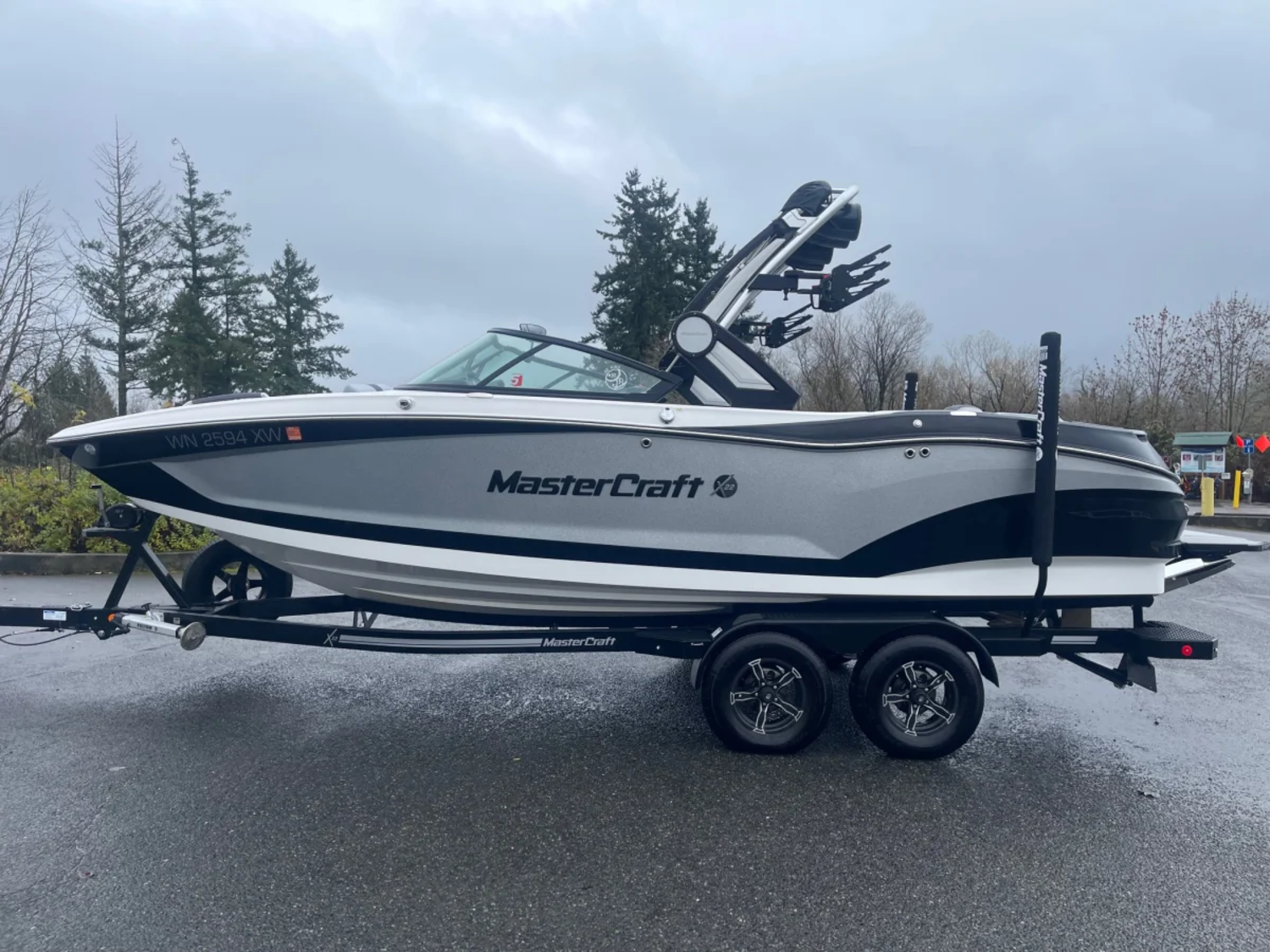 2023 Mastercraft X22**loaded and clean!**