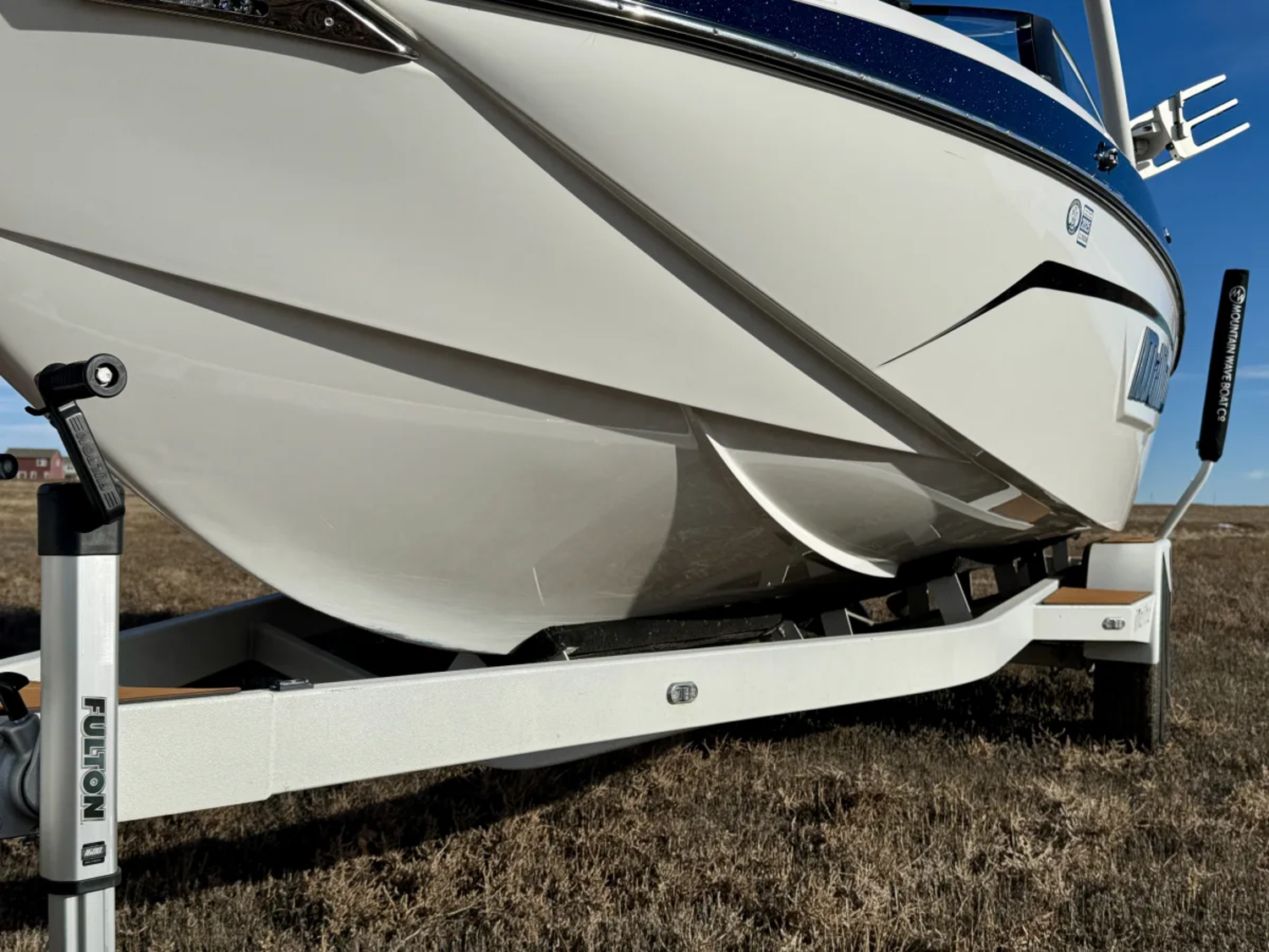 2021 Malibu 23 LSV - M6DI