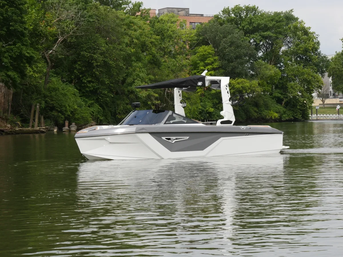 2025 Nautique S21 