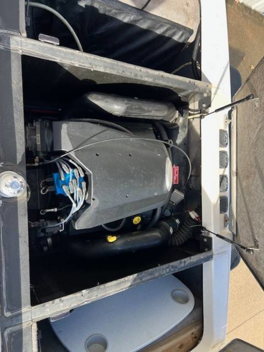 2004 Malibu Boats Wakesetter VLX for sale in Grove, Oklahoma