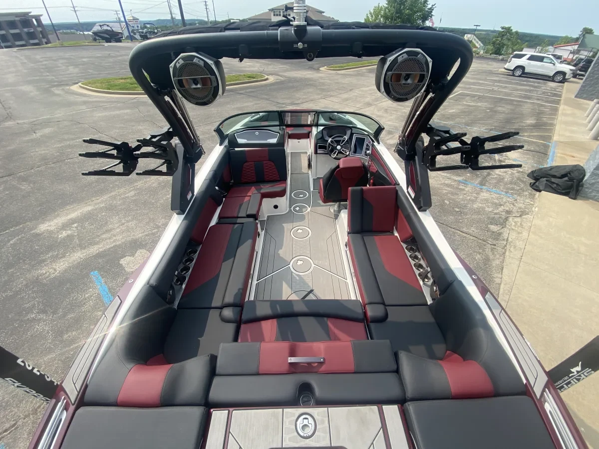 2022 MasterCraft X24