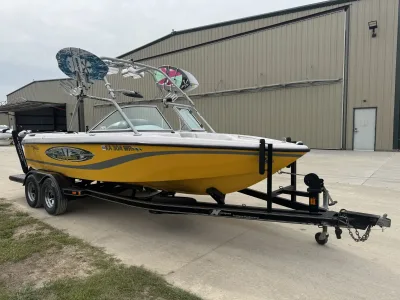 2005 Super Air Nautique 210 Nautique Boats for sale in Benton Kansas