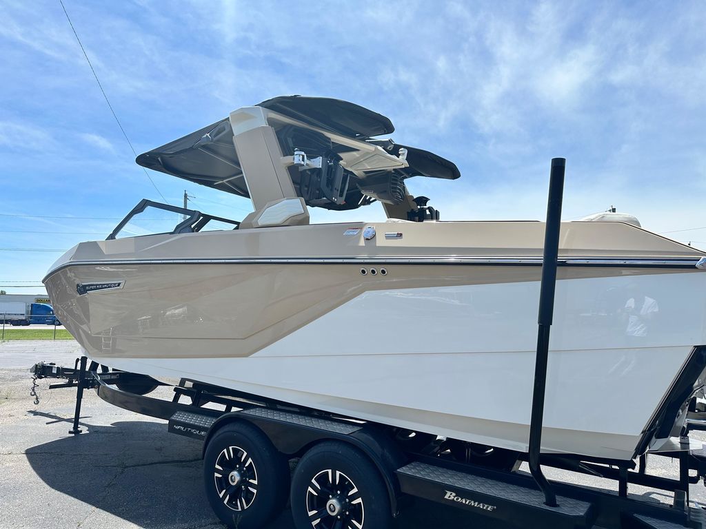 2025 Nautique Super Air Nautique G23