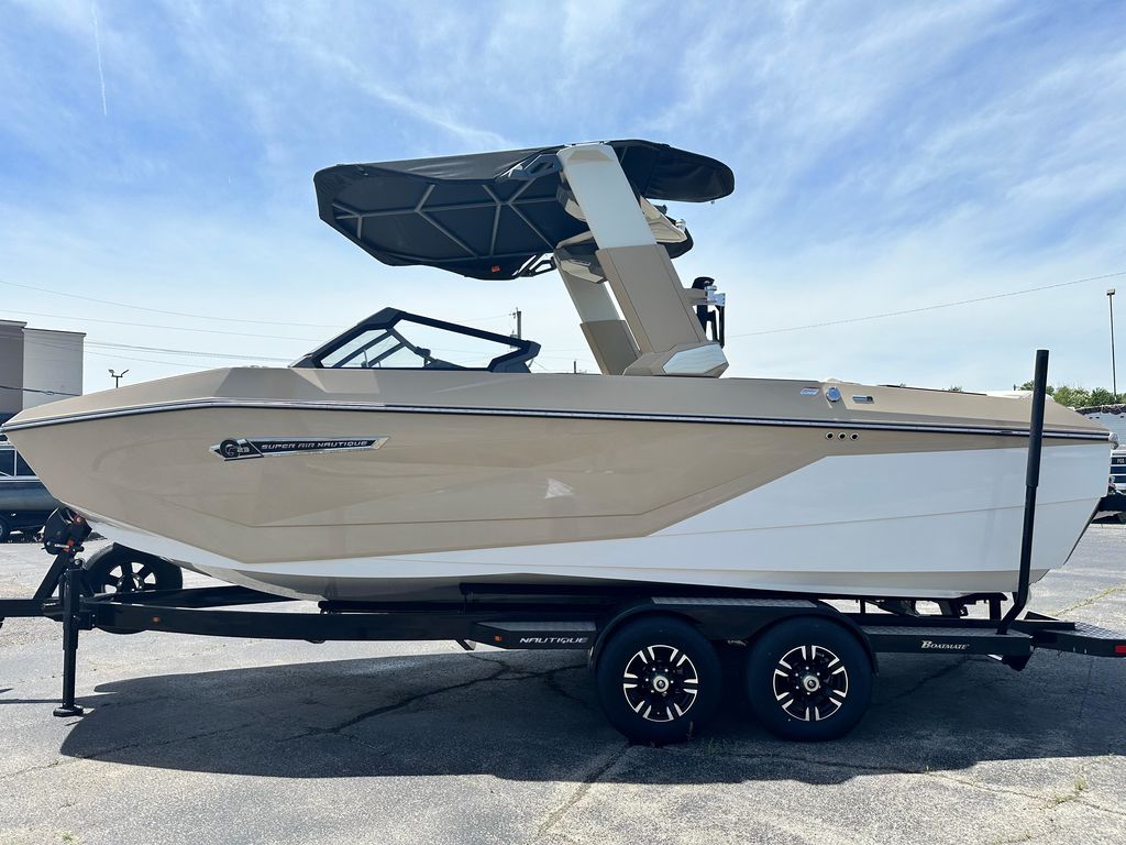 2025 Nautique Super Air Nautique G23