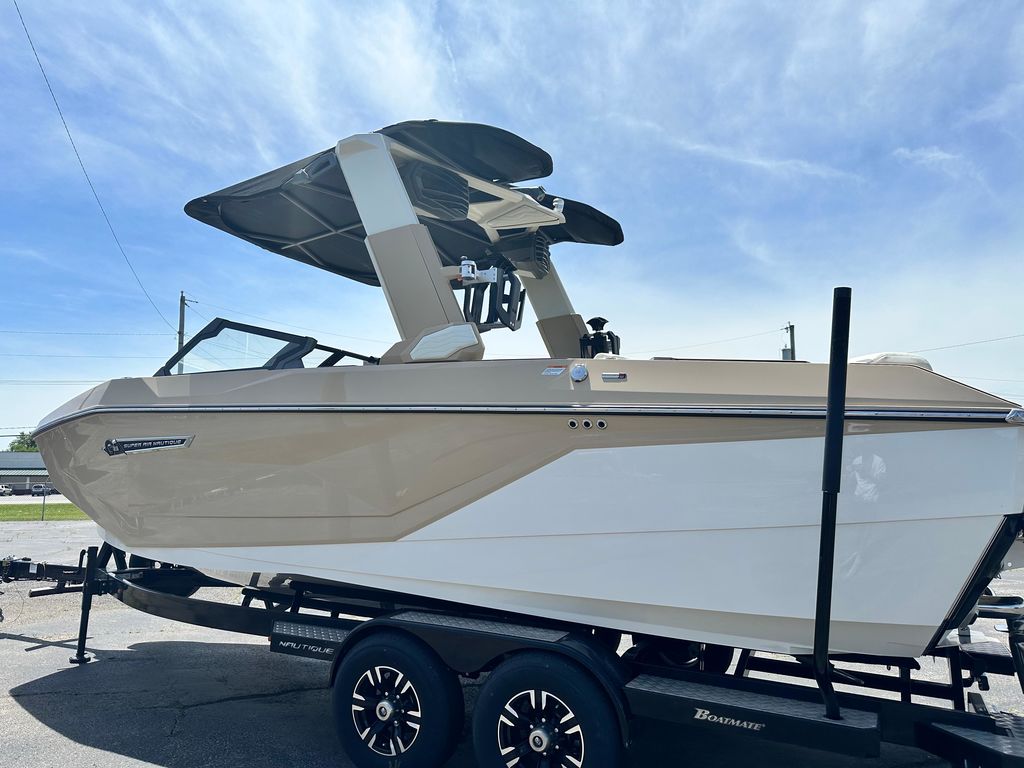 2025 Nautique Super Air Nautique G23