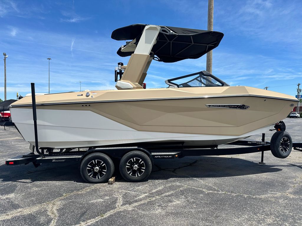 2025 Nautique Super Air Nautique G23