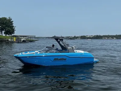 2021 M220 Malibu Boats for sale in Osage Beach Missouri