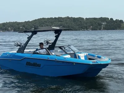 2021 M220 Malibu Boats for sale in Osage Beach Missouri
