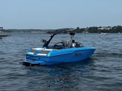 2021 M220 Malibu Boats for sale in Osage Beach Missouri