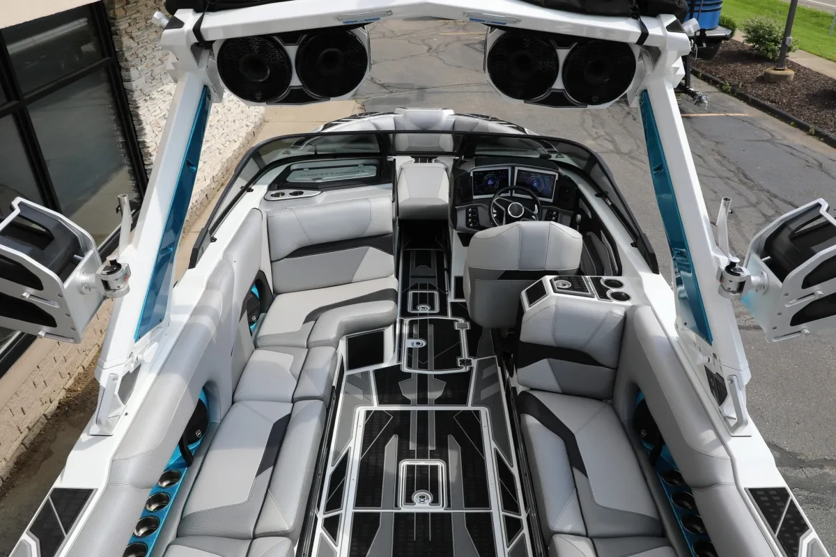 2021 Centurion Boats Ri245 for sale in Highland, Michigan