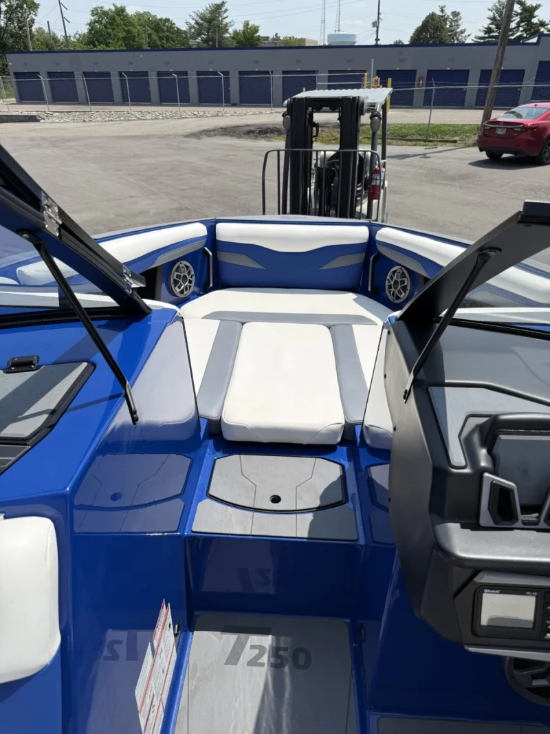 2023 T250 Axis Boats for sale in Cincinnati Ohio