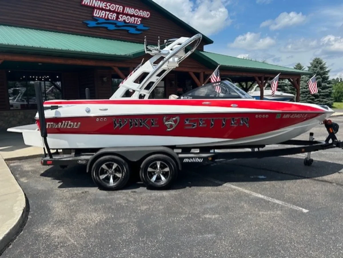 2013 Malibu Wakesetter VTX 