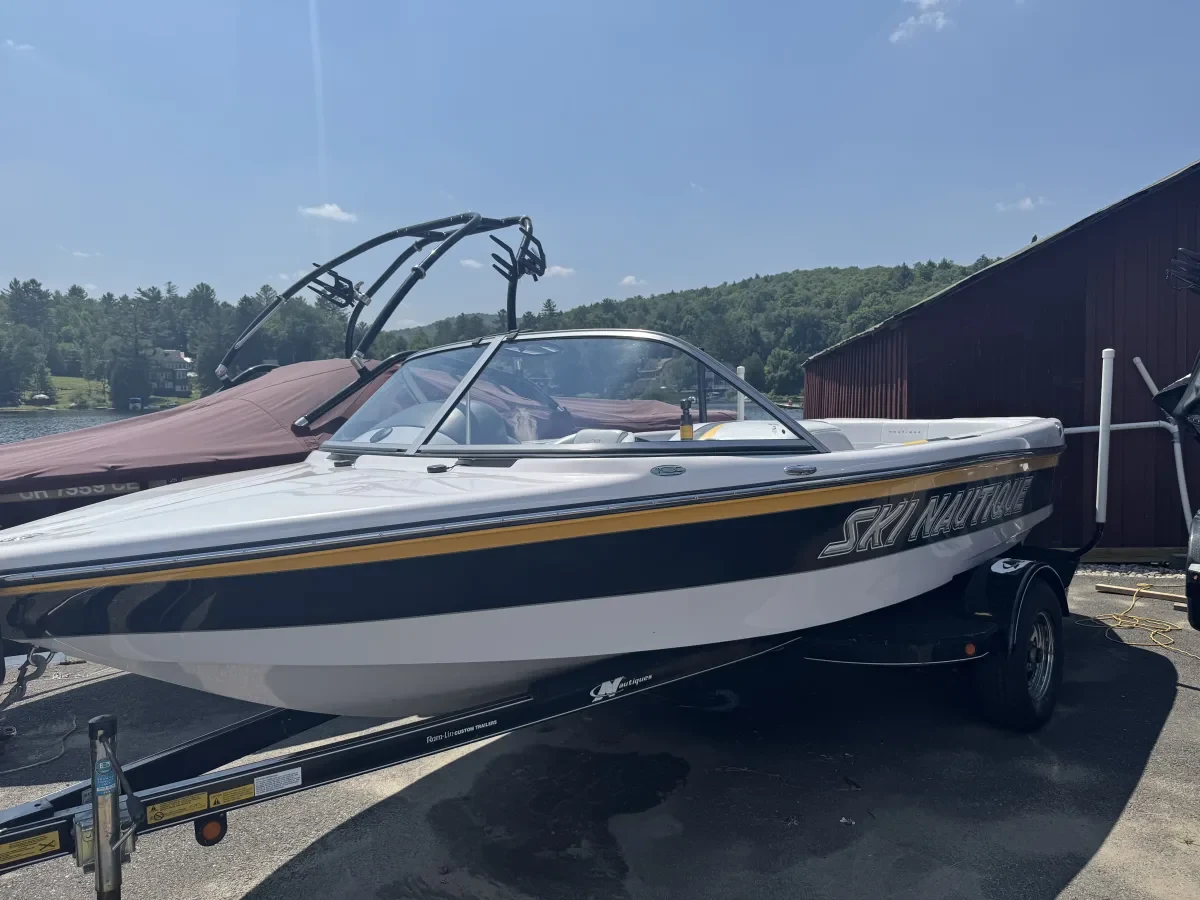 2007 Ski Nautique 196