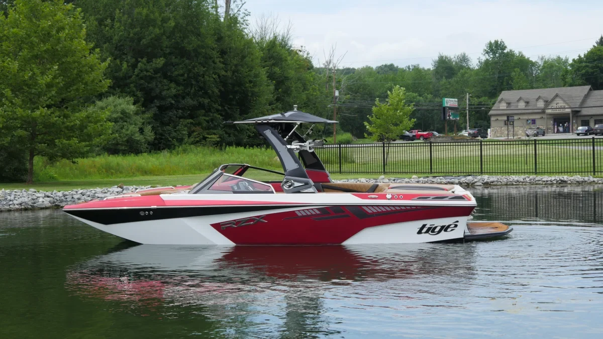 2017 Tige RZX2 w/ Trailer