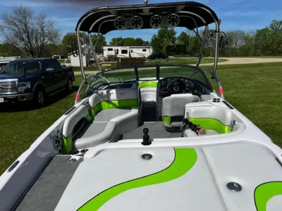 2006 Air Nautique SV-211 Nautique Boats for sale in Dahinda Illinois