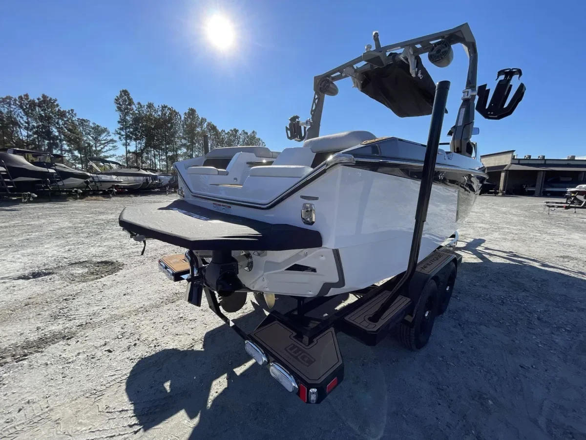 2023 Nautique S23