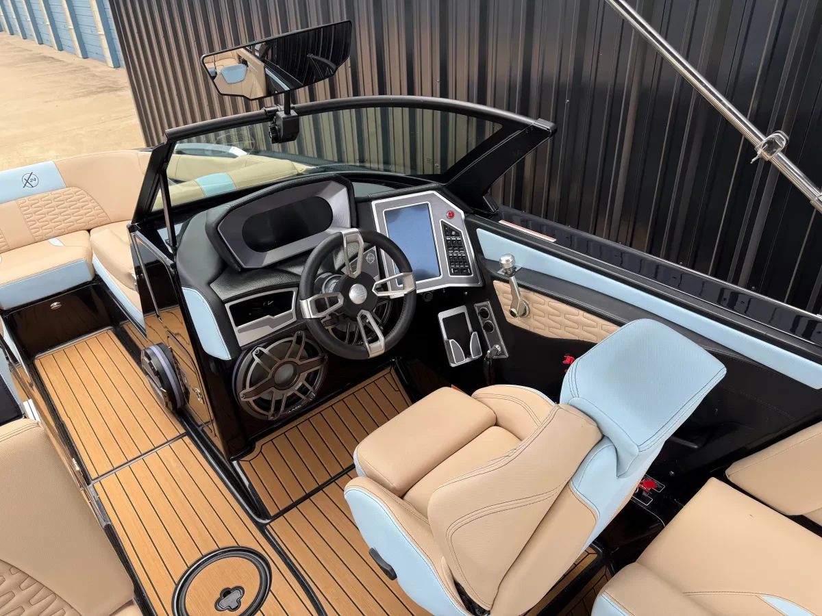 2022 MasterCraft X24