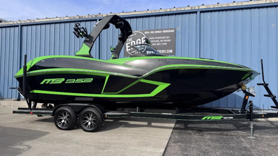 2024 MB Sports Boats B52 25 Alpha for sale in Portage, Michigan