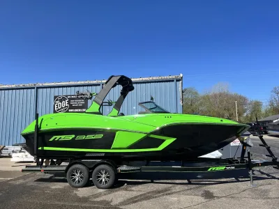 2024 MB Sports Boats B52 25 Alpha for sale in Portage, Michigan