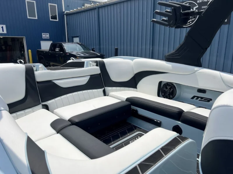 2025 MB Sports Boats B52 23 Alpha for sale in Portage, Michigan