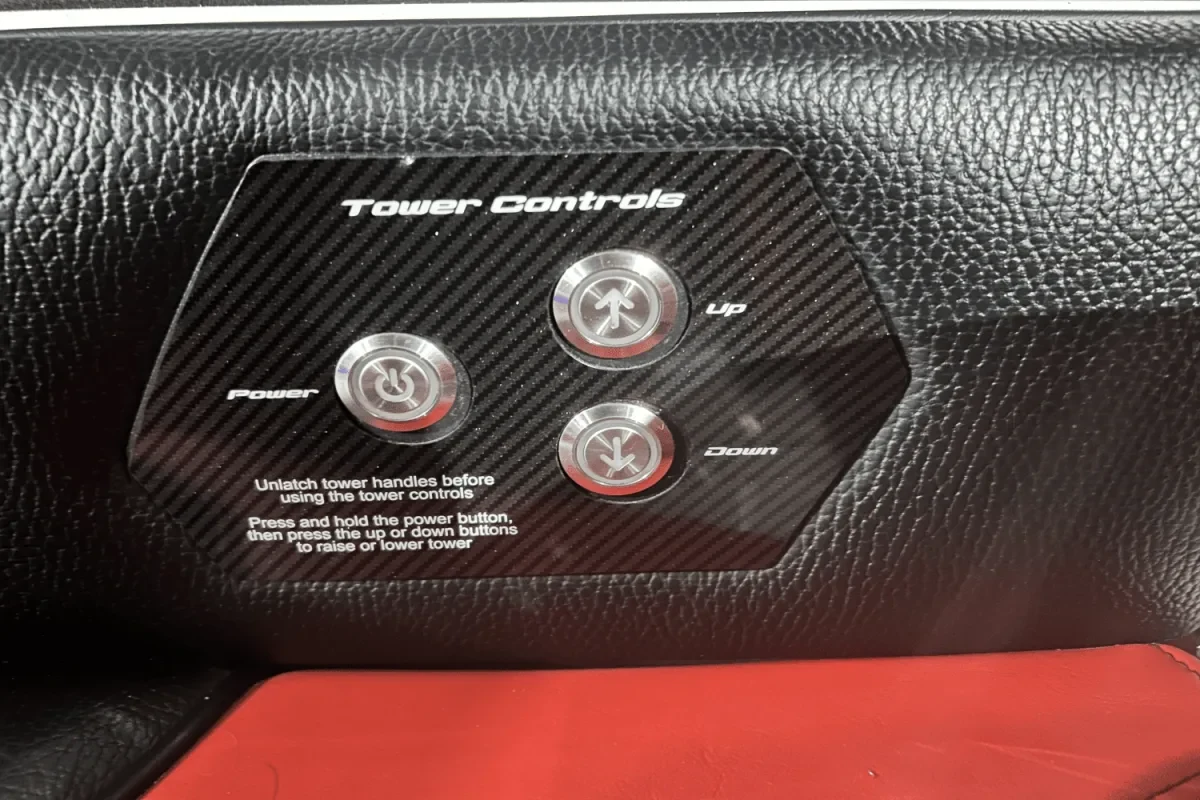 Year End Close Out Pricing! 2020 G23 Super Air Nautique, Steering Assist and Power Tower, PRICE IMPROVEMENT!!!