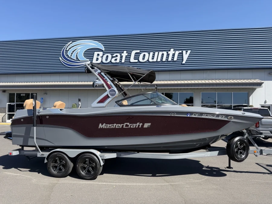 2024-mastercraft-xt24-98288-image1.webp