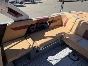 2024-mastercraft-xt24-98288-image6.webp