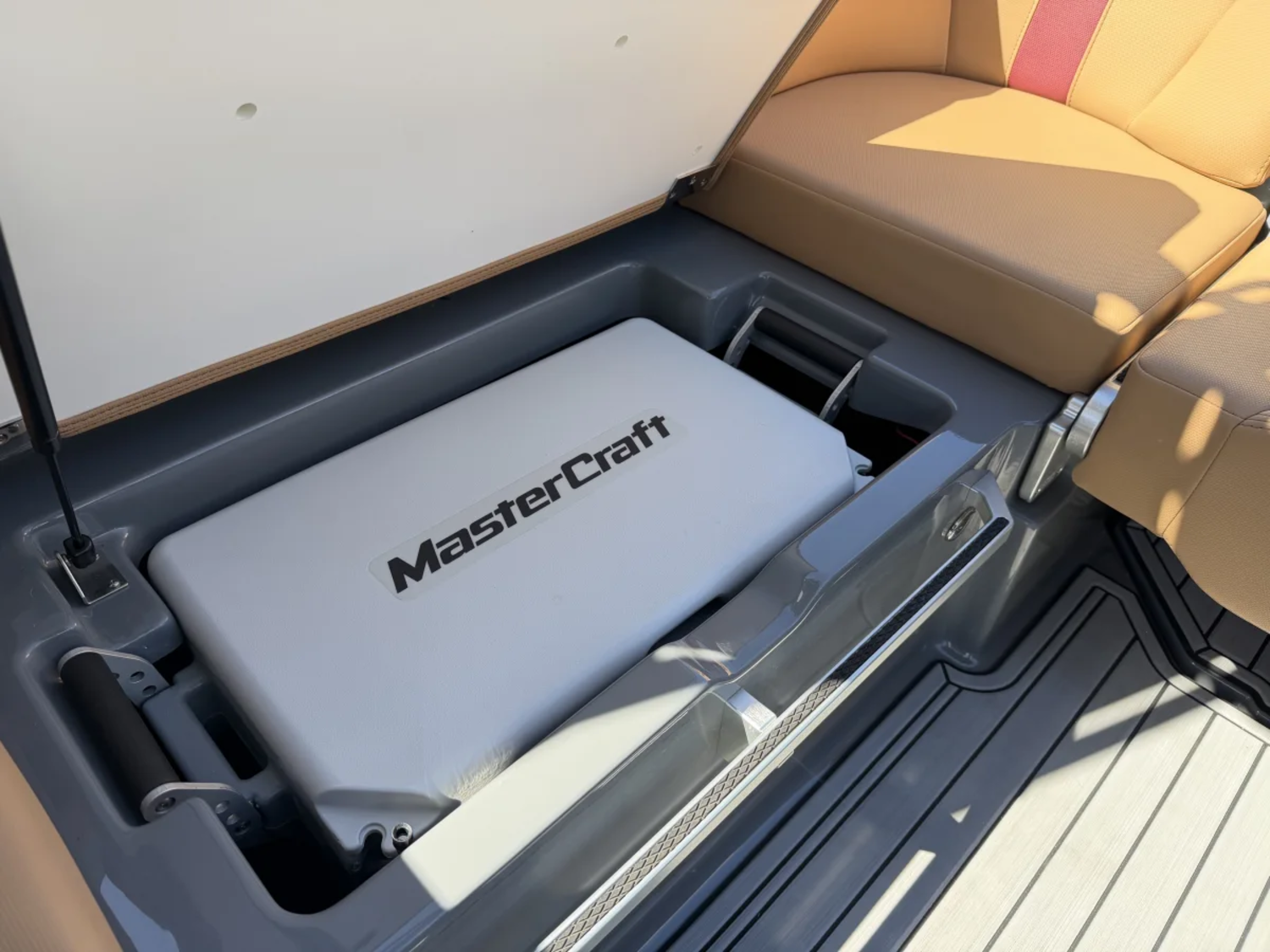 2024 MasterCraft XT24