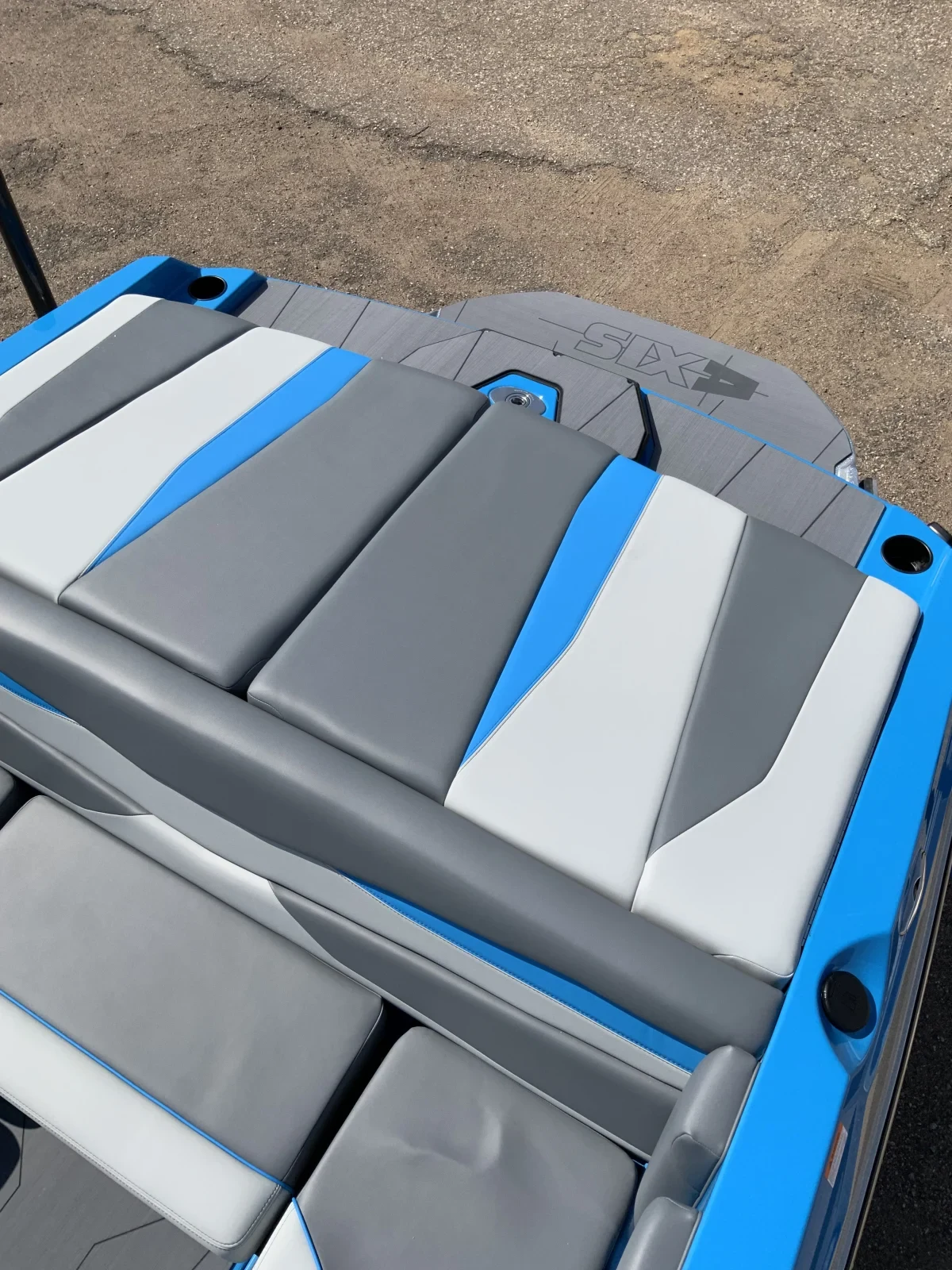 2025 Axis A225 wake boat w/ M5DI and TRL