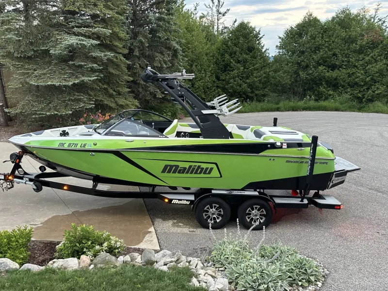 2018 Malibu Boats Wakesetter 23 LSV for sale in Grand Rapids, Michigan