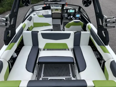 2018 Malibu Boats Wakesetter 23 LSV for sale in Grand Rapids, Michigan
