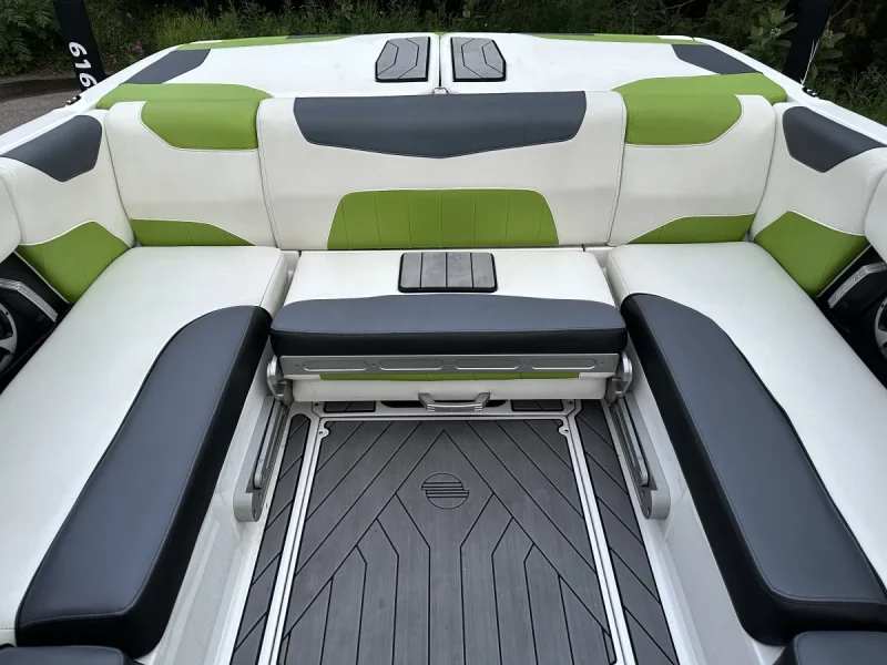 2018 Malibu Boats Wakesetter 23 LSV for sale in Grand Rapids, Michigan