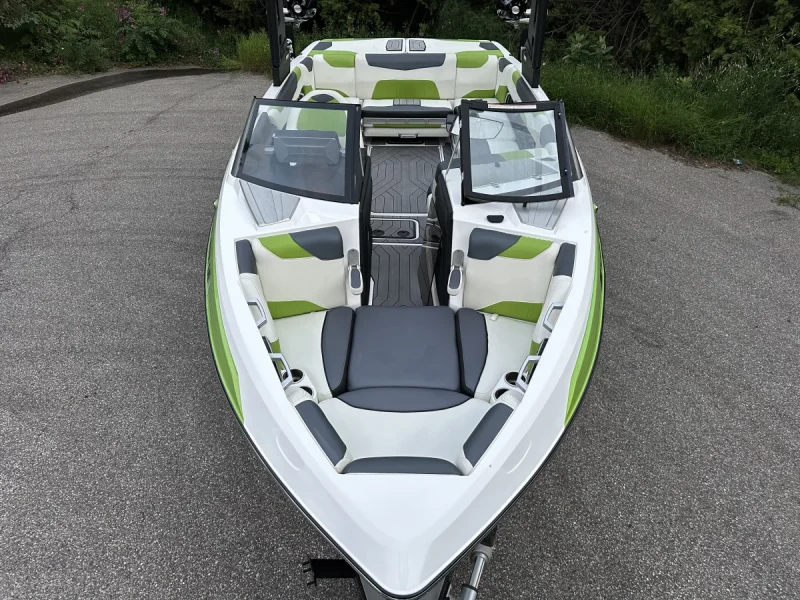 2018 Malibu Boats Wakesetter 23 LSV for sale in Grand Rapids, Michigan