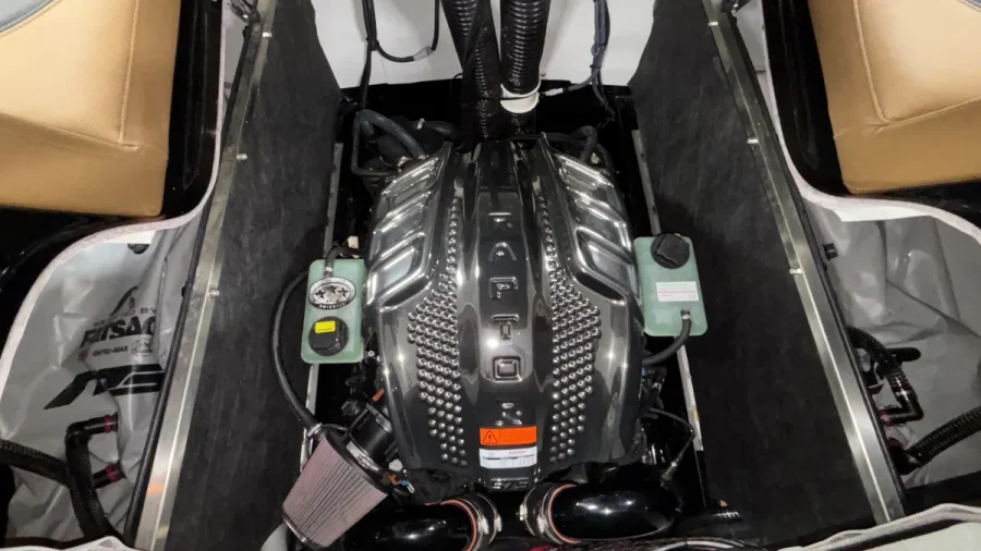 2025-mb-sports-b52-25-alpha-105821-image7.webp