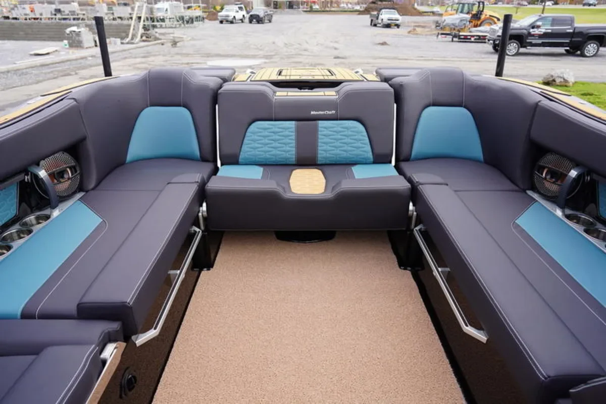 2025 MasterCraft X24