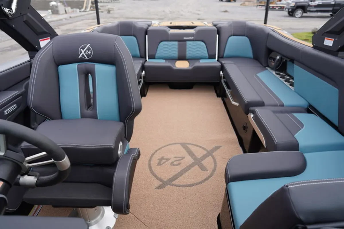 2025 MasterCraft X24