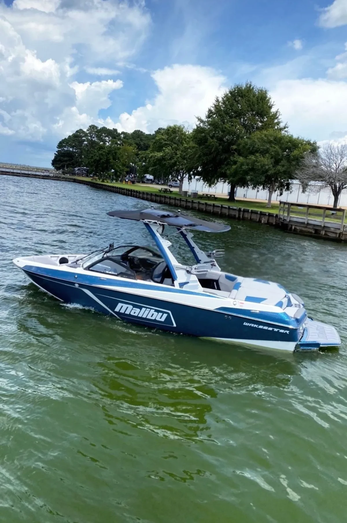 2022 Malibu Wakesetter 22 LSV