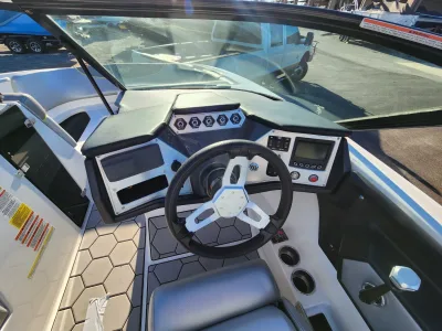 2017 NXT22 Mastercraft Boats for sale in La Crosse Wisconsin