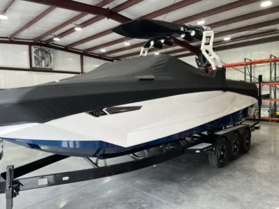 2021 Super Air Nautique G25 -- Fully Loaded, LOW Hours