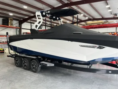 2021 Super Air Nautique G25 -- Fully Loaded, LOW Hours